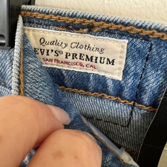 Levi’s Button Fly Wedgie Jeans 25 stretch Straight leg Distressed denim blue - Picture 12 of 14